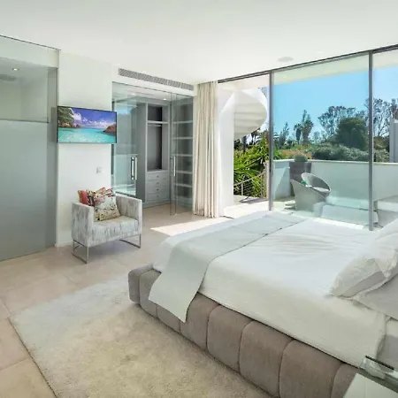Villa Lujo En La Playa Puerto Banus Marbella