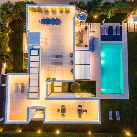 Villa Lujo En La Playa Puerto Banus *